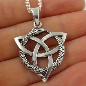 SERPENT KNOT PENDANT